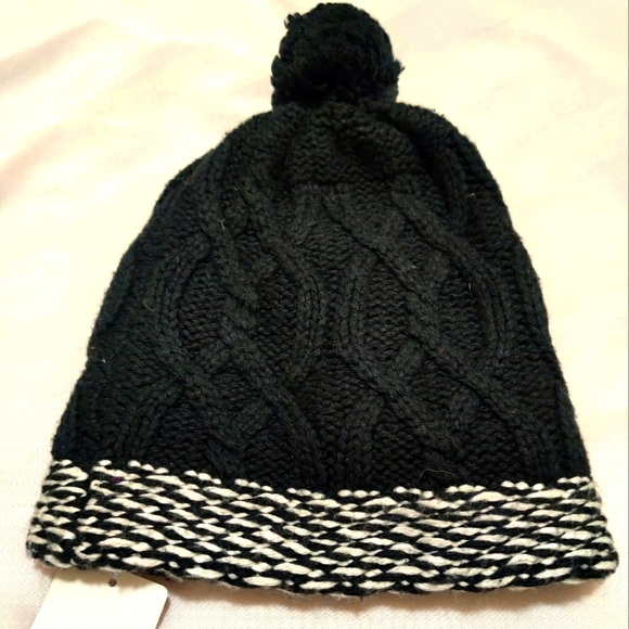 Lole Beanie - Picture 5 of 14